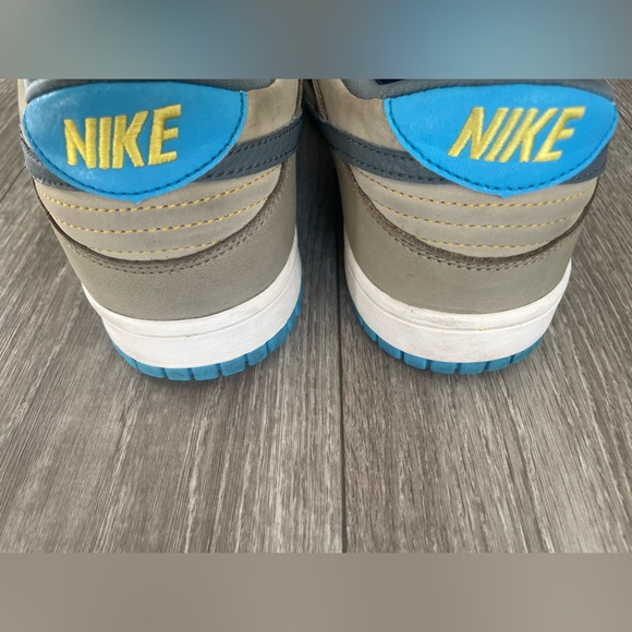 Mens Nike Dunk Low GS Chargers Denver Nuggets UCLA Grey Blue Yellow Shoes - Picture 5 of 6